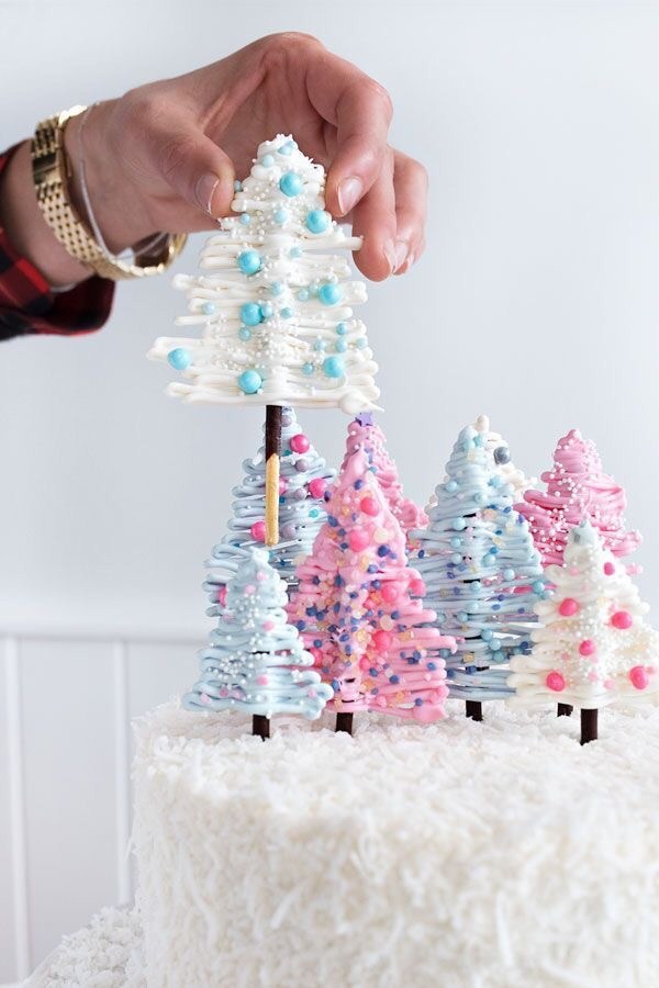 Winter Wonderland Cake With Christmas Tree Decor