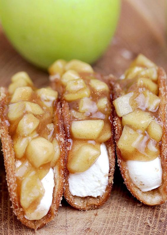 Apple Cheesecake Tacos