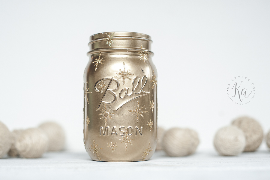 Unique crafts to make and sell: Metallic Gold Mason Jars