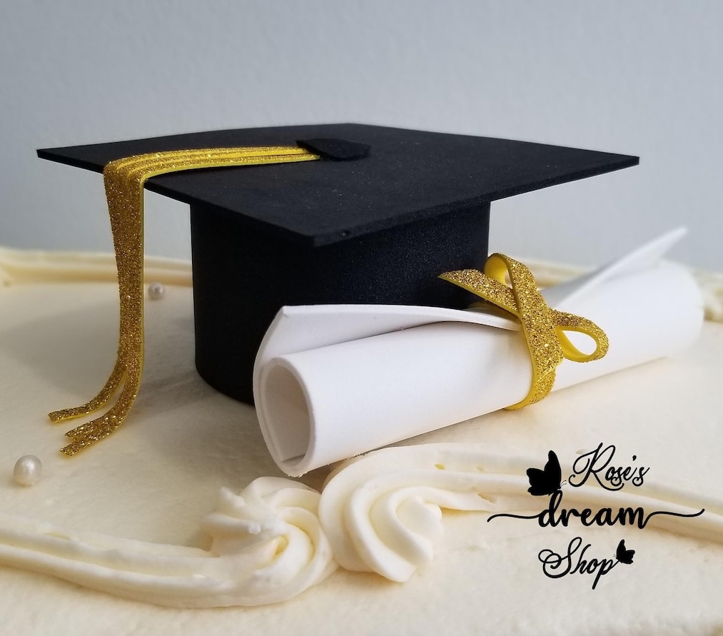 Graduation hat cake topper
