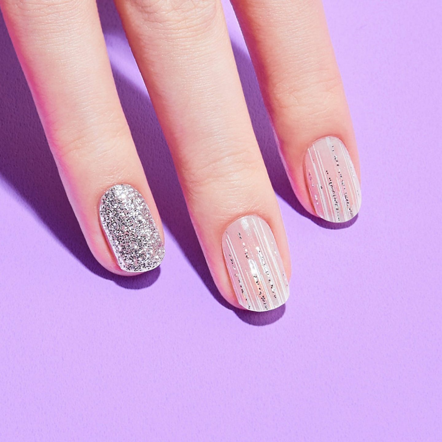 Cute short silver nails with glitter