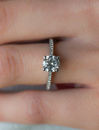 Luxury engagement ring from Jeff Cooper