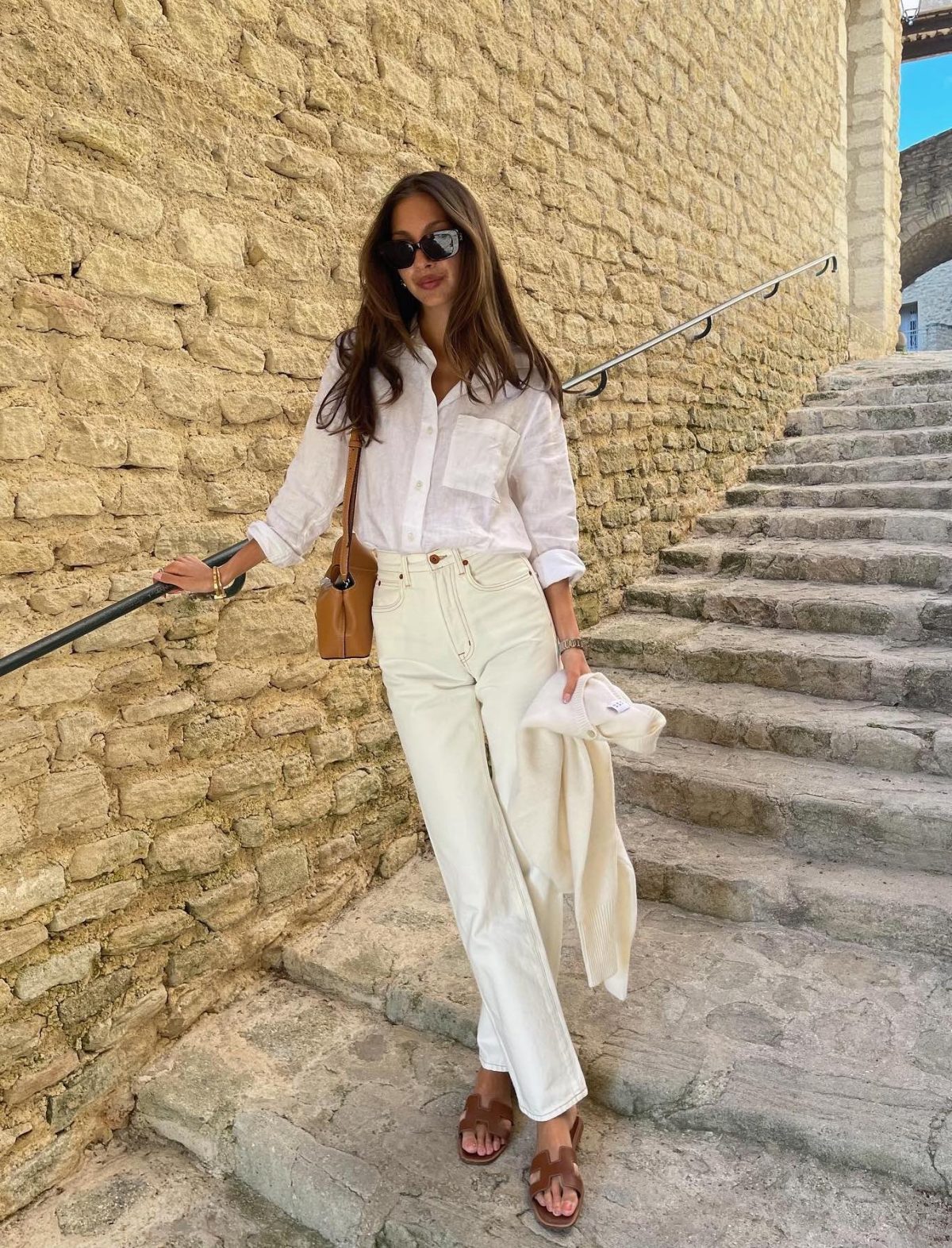 White spring outfit with straight leg jeans.