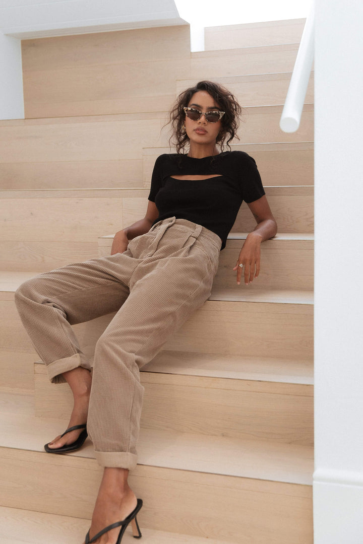 7 Best Shoes To Wear With Your Corduroy Pants