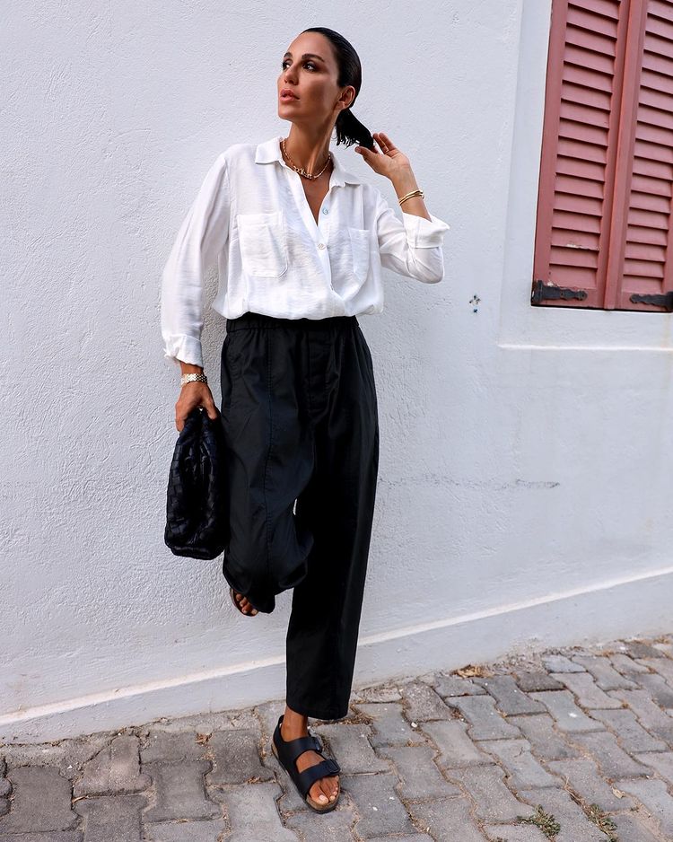 Business casual outfit for summer with black wide leg trousers