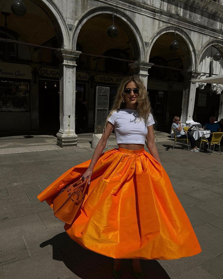 9 Colorful Ways To Style An Orange Skirt This Summer