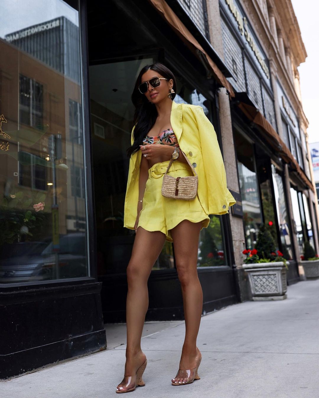 10 Ways To Wear Yellow Shorts for a Stylish Look