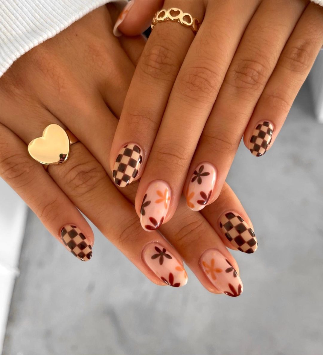 Cute brown fall nails with flower nail art