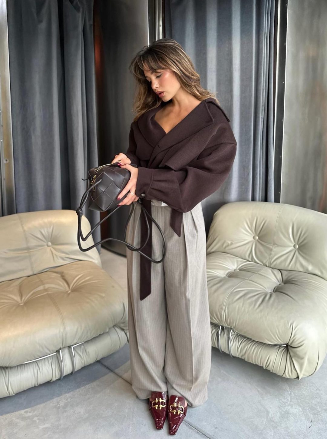 Chic brown work outfit with wide leg pants