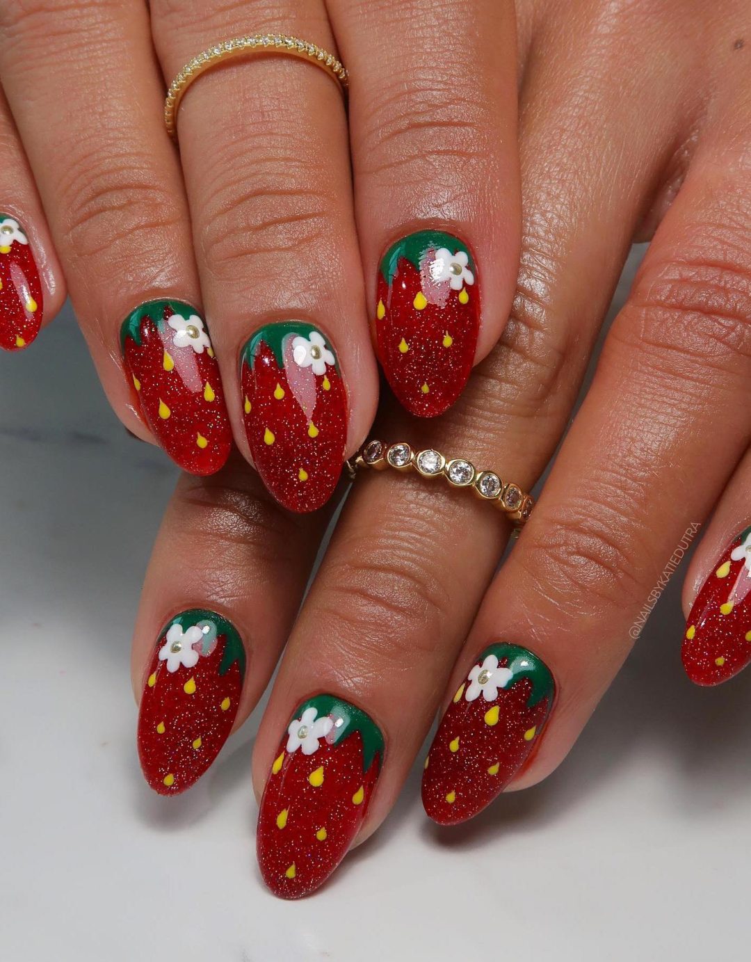 Cute strawberry nails for summer.