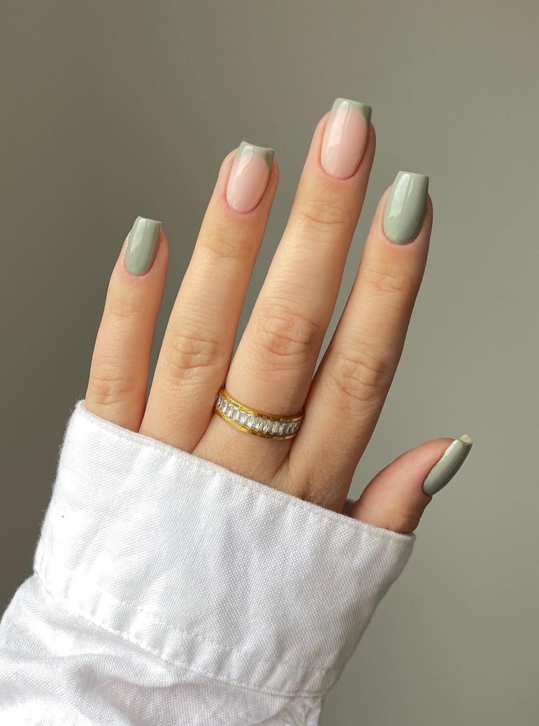 25 Sage Green Nails That Are Worth Swooning Over